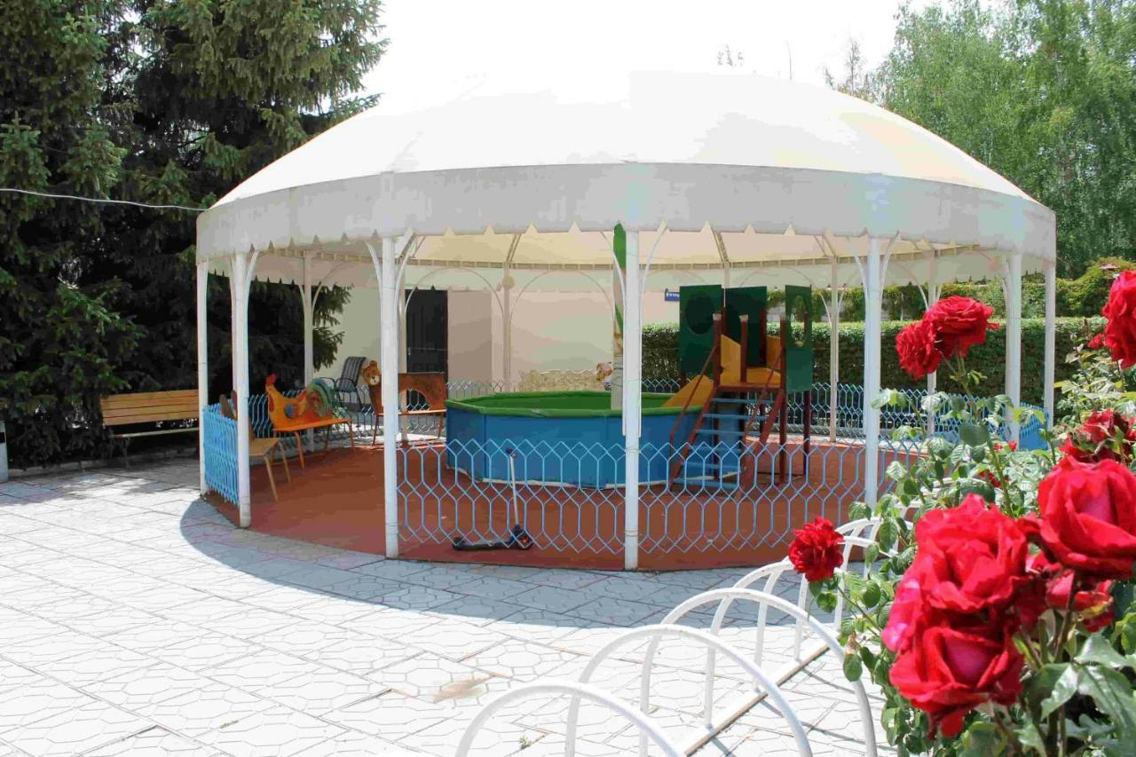 Talisman Village Hotel Bosteri Exterior foto